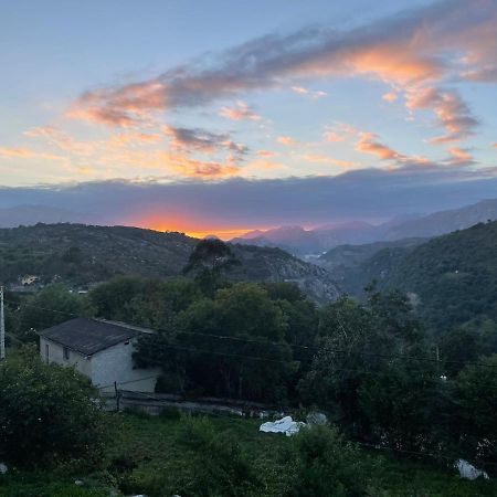 Casa Vacacional La Belluga Daire Canales  Dış mekan fotoğraf